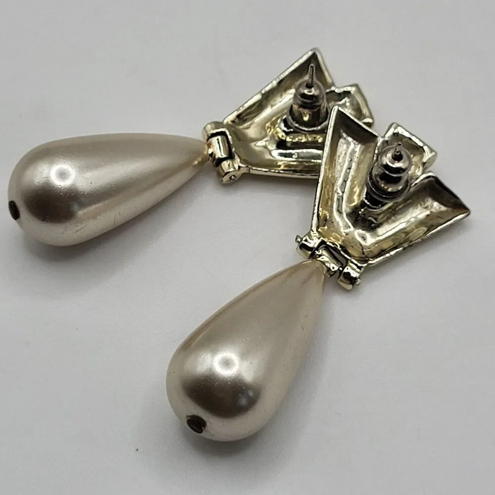 Vintage 80s Drop Earrings Gold-Tone Geometric Faux Pearl Teardrop Dangles 1.75in